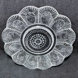 Vintage Clear Glass Flower Shaped Appetizer Plate Daisy Sunburst Pattern‎